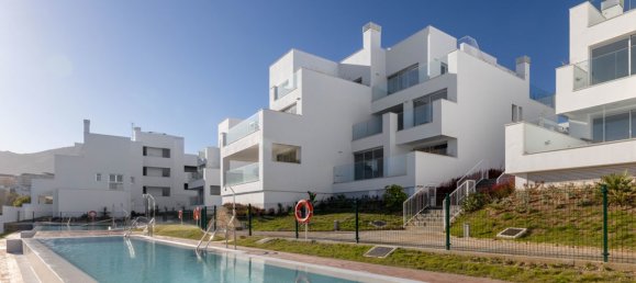 3 bedrooms Townhouse in Manilva, Spain No. 2420 9