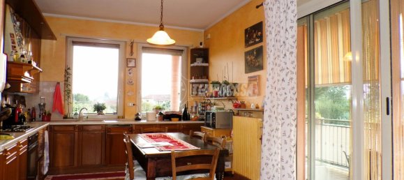 Квартира с 3 спальнями в Пинероло, Италия № 63217 24