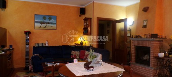 Квартира с 3 спальнями в Пинероло, Италия № 63217 21