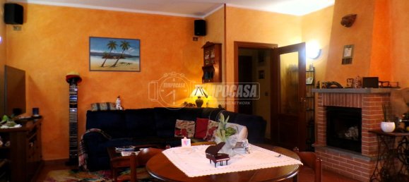 Квартира с 3 спальнями в Пинероло, Италия № 63217 22