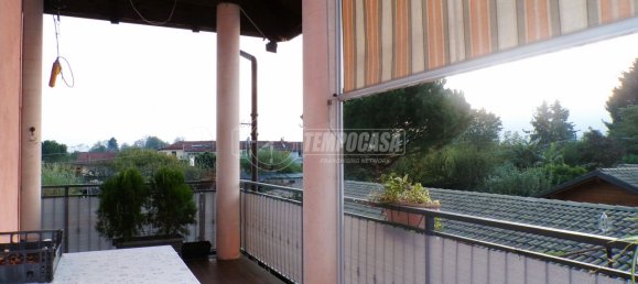 Квартира с 3 спальнями в Пинероло, Италия № 63217 27