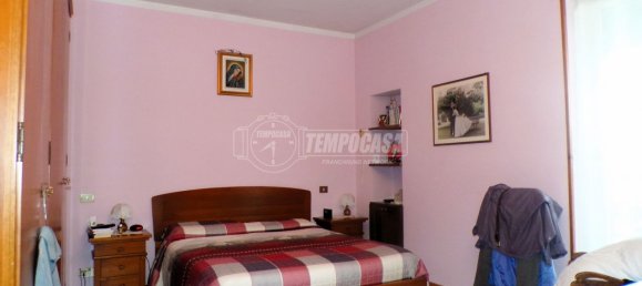 Квартира с 3 спальнями в Пинероло, Италия № 63217 7