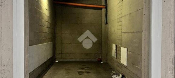  مرآب في Milan, Italy 13متر مربع رقم 250718 4