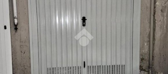  مرآب في Milan, Italy 13متر مربع رقم 250718 2