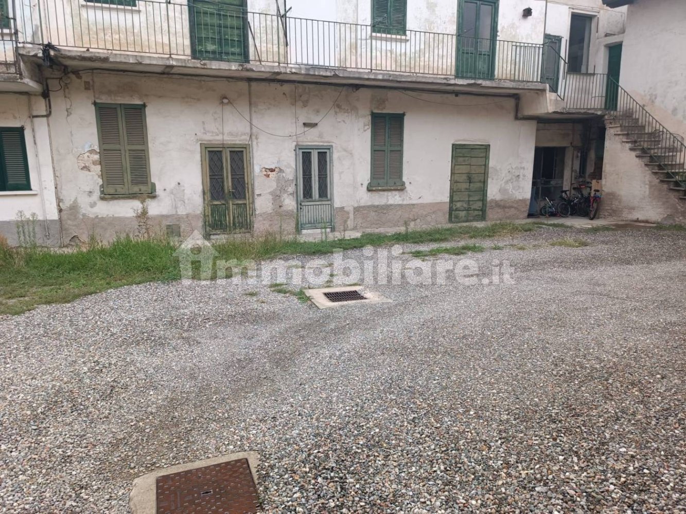 2 bedrooms House in Samarate, Italy No. 347559