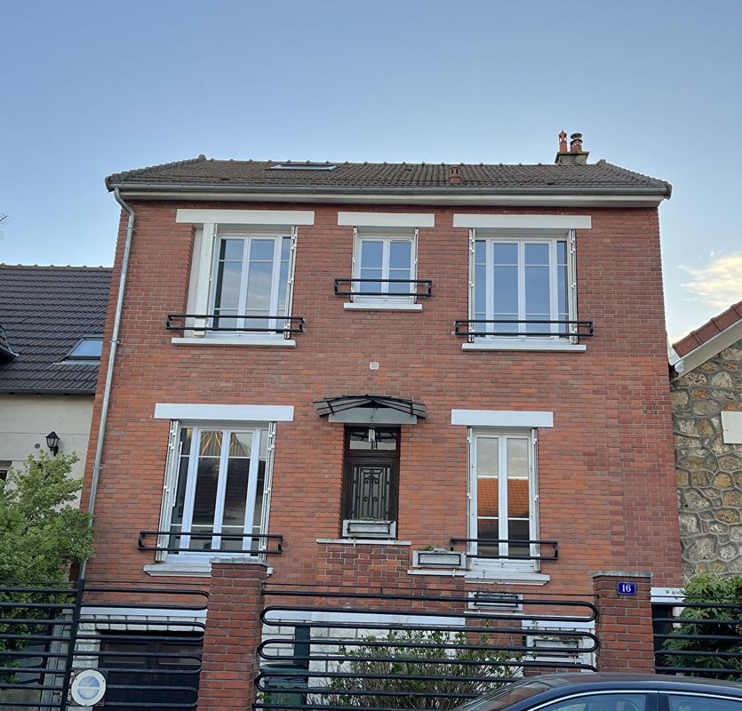 4 Schlafzimmer Haus in Clamart, France, Nr. 188308