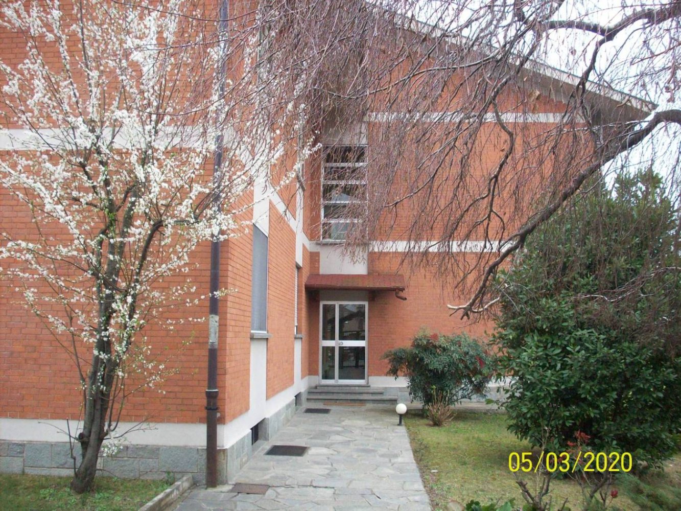 Квартира с 3 спальнями в Альпиньяно, Италия № 160862