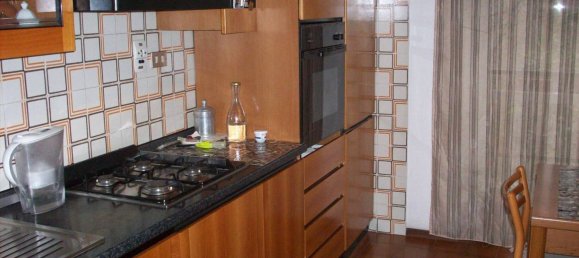 Квартира с 3 спальнями в Альпиньяно, Италия № 160862 5