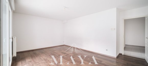 Квартира с 3 спальнями в Сьерант, Франция № 41010 3