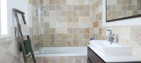 Adosado de 3 dormitorios en La Duquesa, Spain No. 140881 25