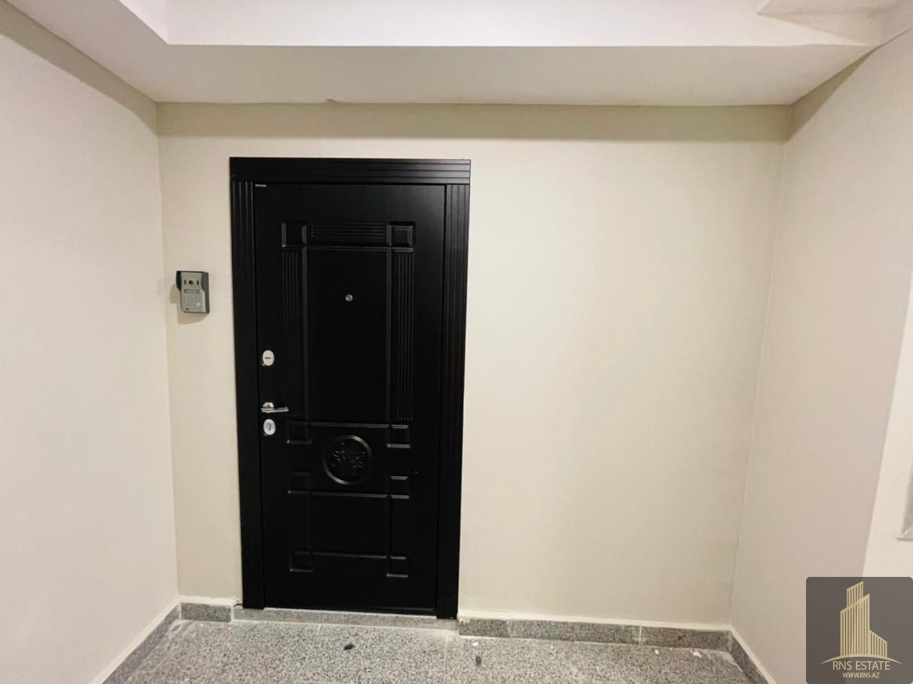 Apartamento de 4 dormitorios en Khatay, Azerbaijan No. 2177