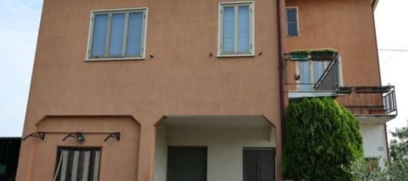 5 Schlafzimmer Haus in Udine, Italy, Nr. 315441 3