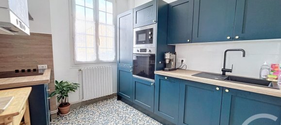 2 bedrooms House in Chartres, France No. 268434 5