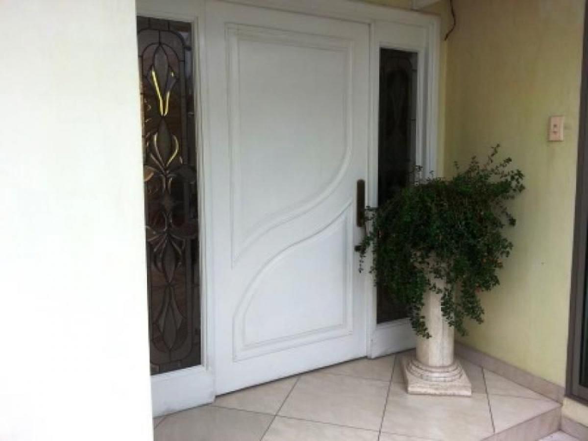 3 Schlafzimmer Haus in Bogota, Colombia, Nr. 10774