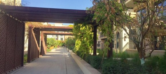 Квартира с 2 спальнями в Мирдиф, ОАЭ № 102798 8