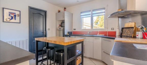 Casa de 4 dormitorios en Avensan, France No. 282167 3