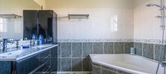 Casa de 4 dormitorios en Avensan, France No. 282167 6