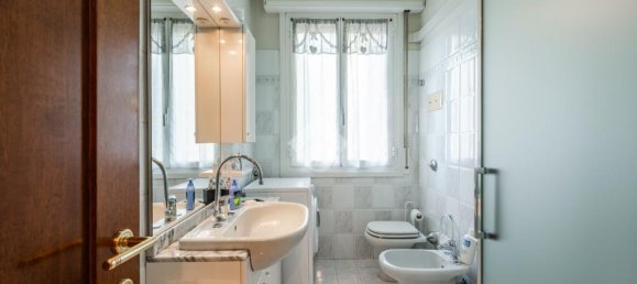 Квартира с 2 спальнями в Кастельфранко Эмилия, Италия № 320820 34