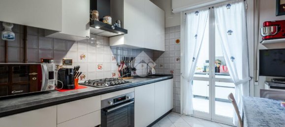 Квартира с 2 спальнями в Кастельфранко Эмилия, Италия № 320820 14