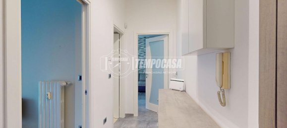 3 bedrooms Apartment in Bari, Italy No. 337740 21