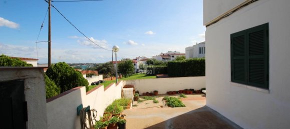2 bedrooms Apartment in Mahon, Spain No. 1487 4