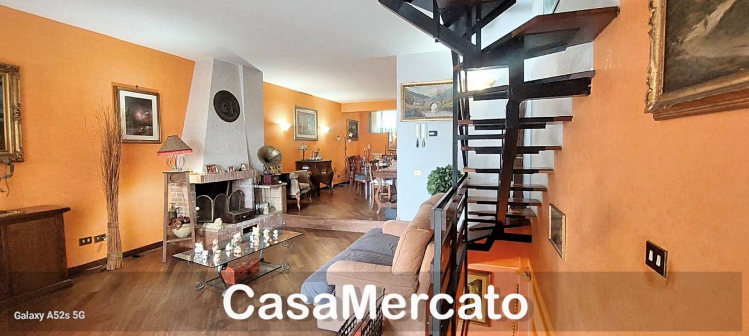 Casa de 3 dormitorios en Rocca di Papa, Italy No. 260146