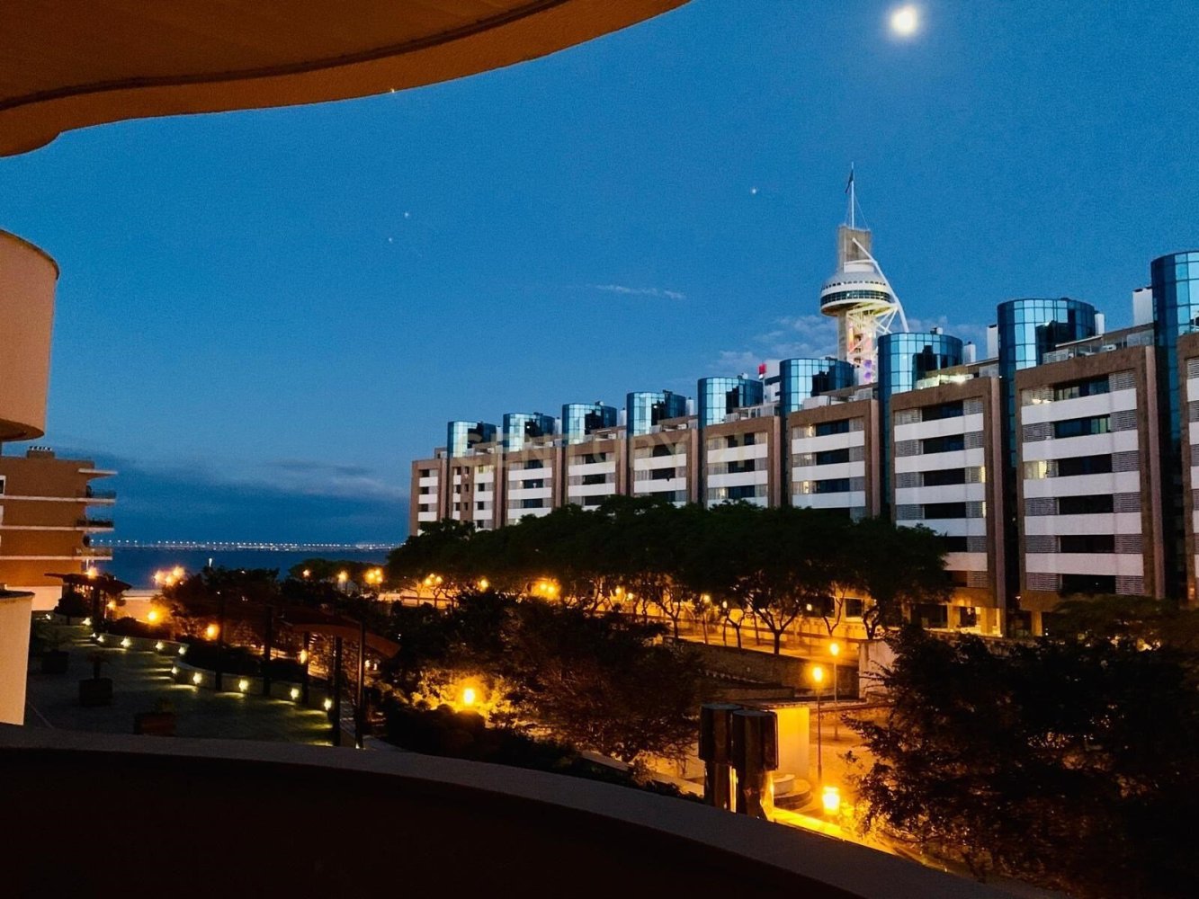 3 bedrooms Duplex in Lisbon, Portugal No. 132544