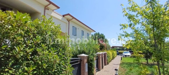 Apartamento de 2 dormitorios en Castelfranco Emilia, Italy No. 348841 7