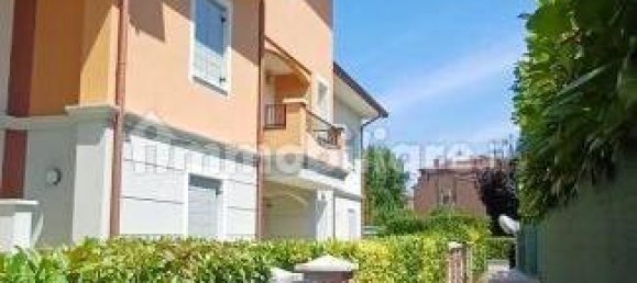 Apartamento de 2 dormitorios en Castelfranco Emilia, Italy No. 348841 14