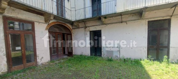 Imóvel comercial em Chivasso, Italy 100 m² N.º 315116 12