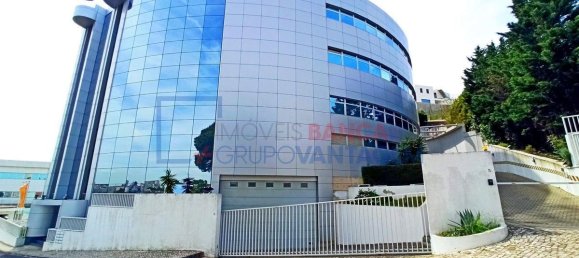 Bâtiment à Oeiras, Portugal 6500m² No. 72208 2