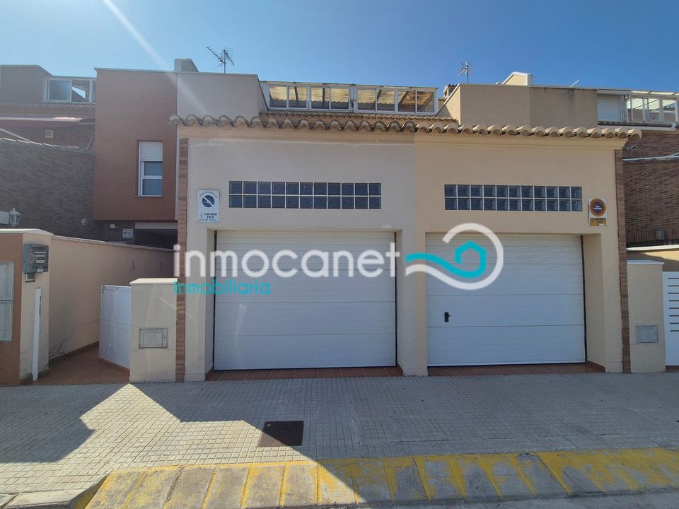 3 bedrooms Townhouse in Valencia, Spain No. 190914
