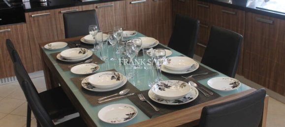 2 bedrooms Apartment in Sliema, Malta No. 8813 19