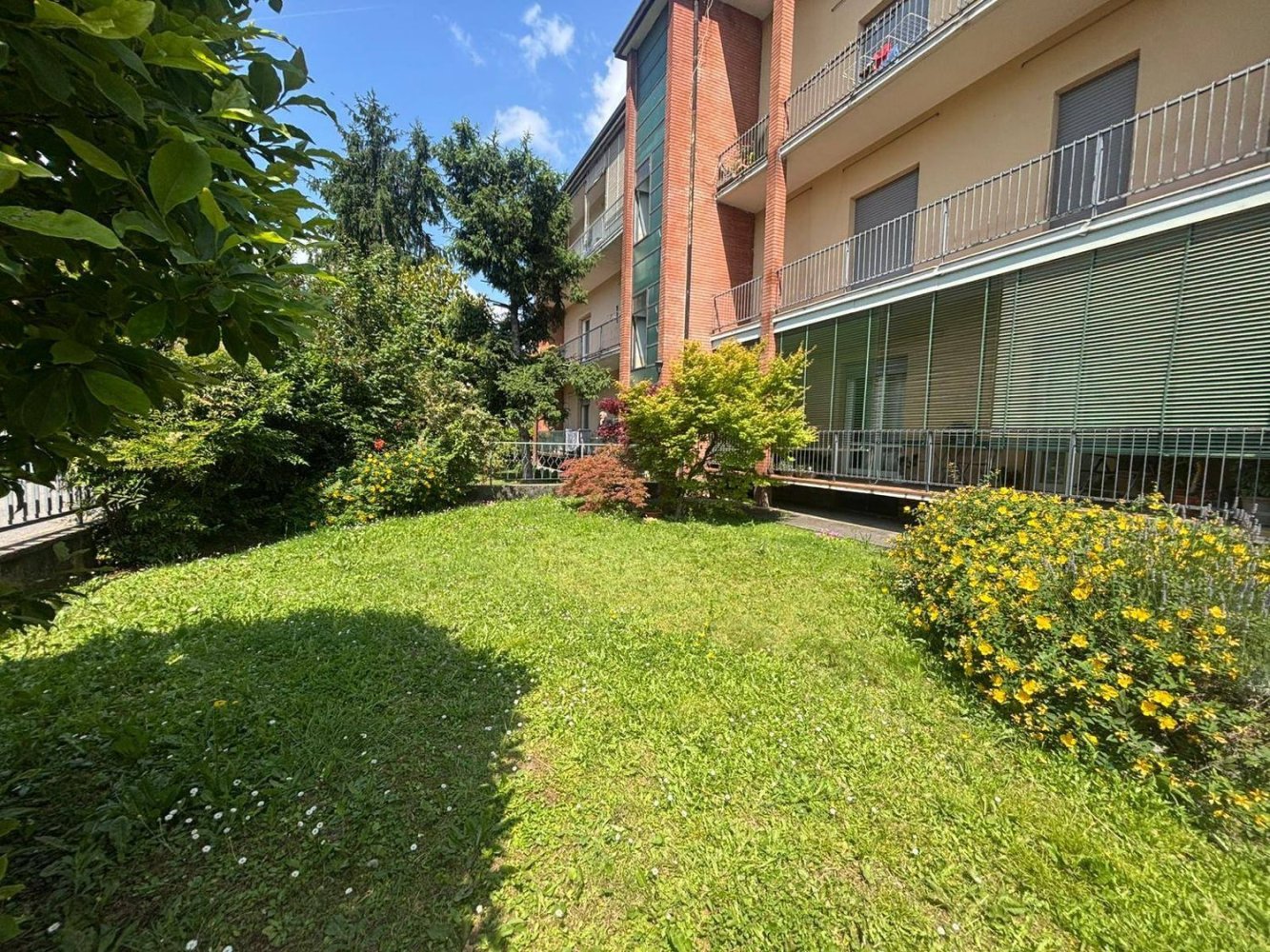 4غرفة شقة في Brescia, Italy رقم 277518