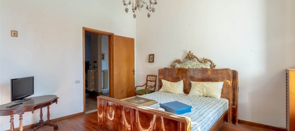 Casa de 8 habitaciónes en Florence, Italy No. 211102 27