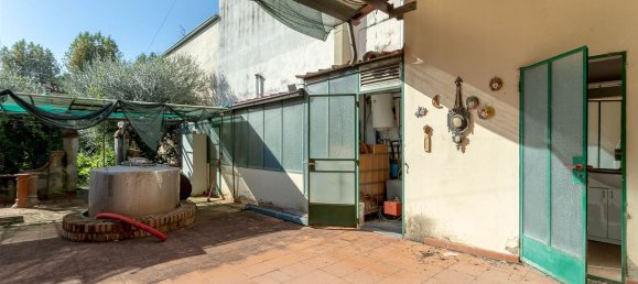 Casa de 8 habitaciónes en Florence, Italy No. 211102 4