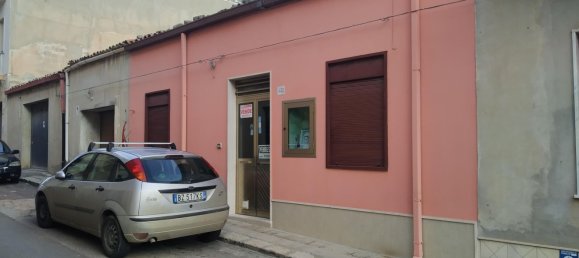 Дом с 3 комнатами в Пакино, Италия № 63417 30