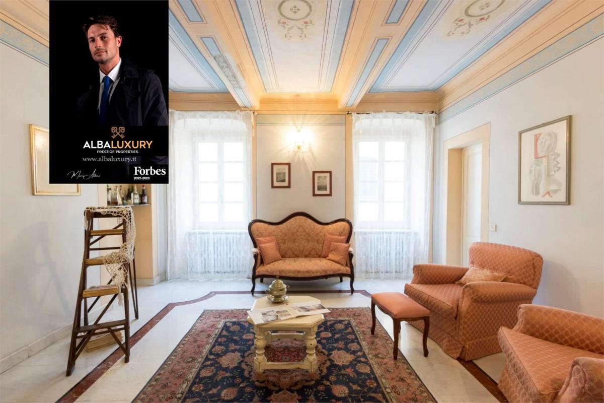 Вилла с 4 спальнями в Масса, Италия № 453