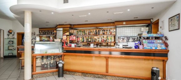 264m² Commercial property in Fiscaglia, Italy No. 229701 5