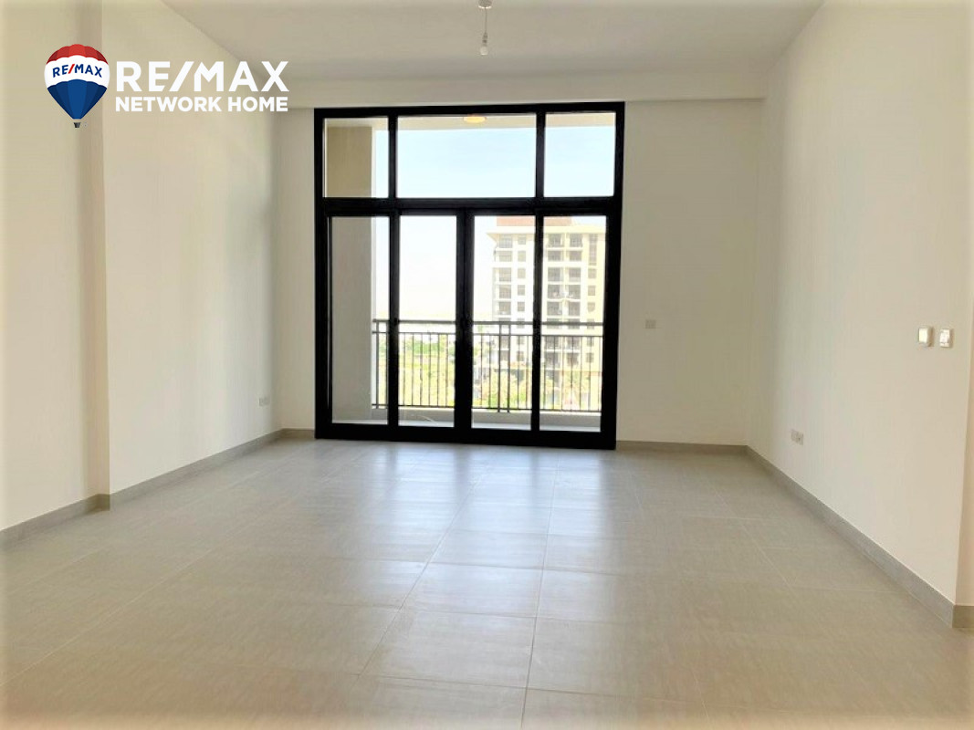 Apartamento de 3 dormitorios en Town Square, UAE No. 6096