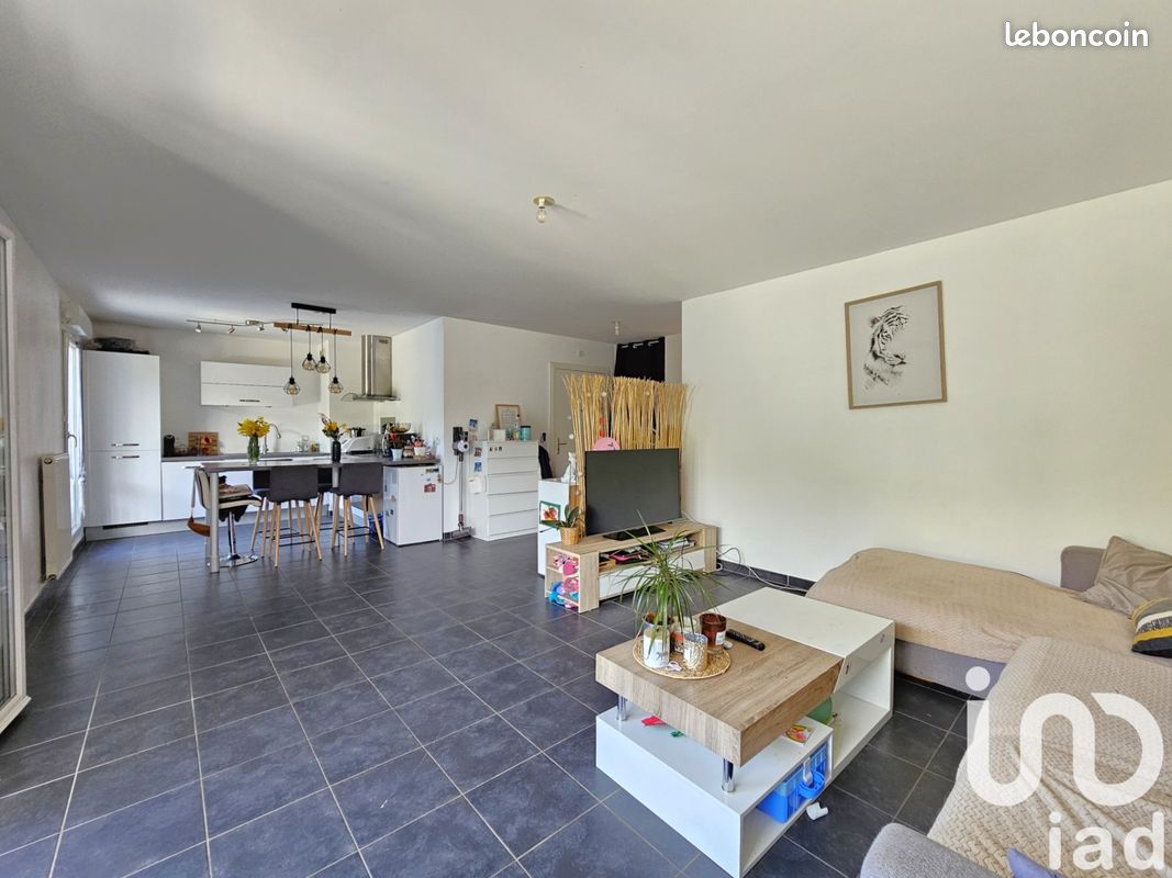 2 bedrooms Apartment in Chambery, France No. 274935