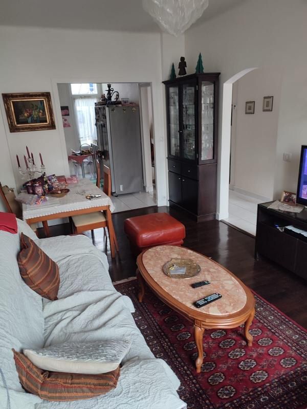 Apartamento de 2 dormitorios en Dugny, France No. 175604