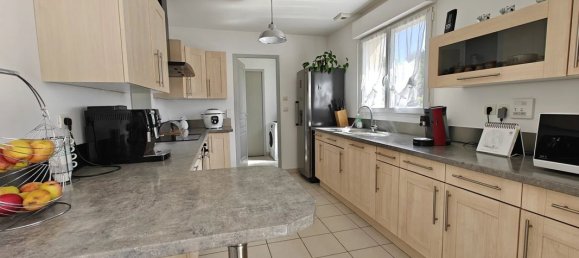 5 bedrooms House in Eure, France No. 360214 9