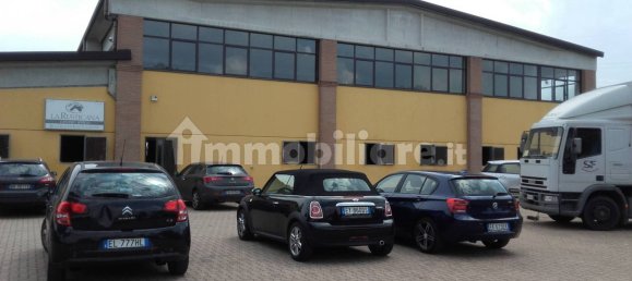 5-Zimmer Gewerbliche Immobilie in Verderio, Italy, Nr. 323699 12