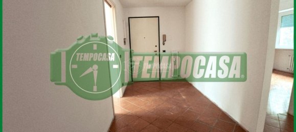 Квартира с 3 комнатами в Джемоньо, Италия № 179648 8