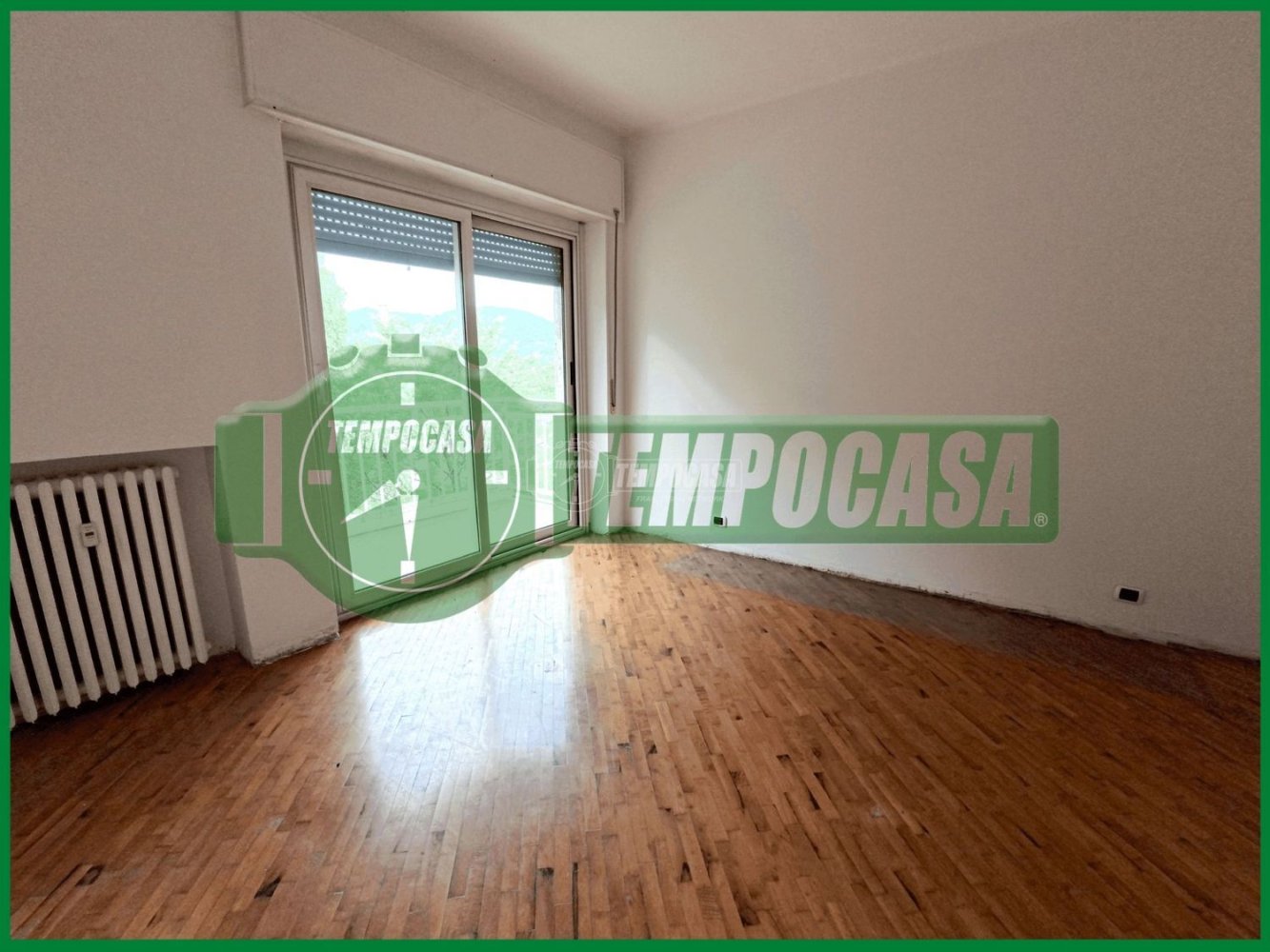 Квартира с 3 комнатами в Джемоньо, Италия № 179648