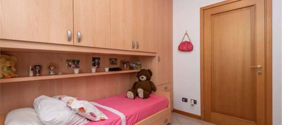 Вилла с 9 спальнями в Калольциокорте, Италия № 263571 36