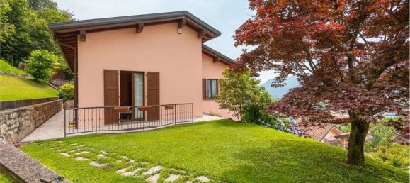 Вилла с 9 спальнями в Калольциокорте, Италия № 263571 2