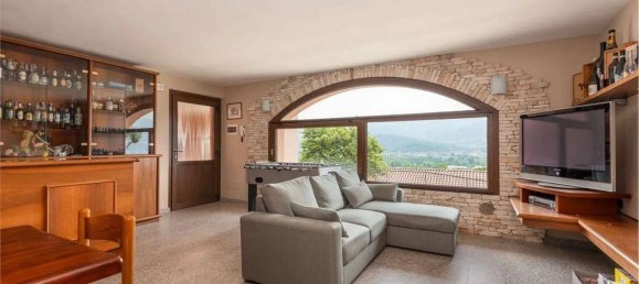 Вилла с 9 спальнями в Калольциокорте, Италия № 263571 16