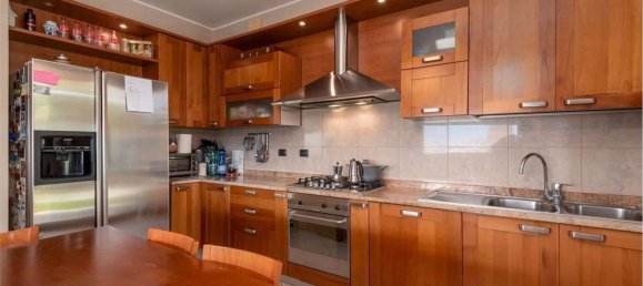 Вилла с 9 спальнями в Калольциокорте, Италия № 263571 28